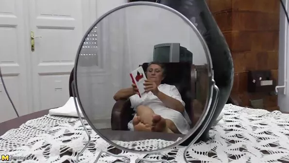 Pieptoase filme porno cu fetițe mici transexuali râu Stark devine anal bate greu și adânc