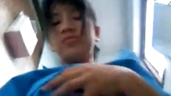 Cu porno cu eleve mici glugă de fotbal mame merge urât la swinger porno noapte
