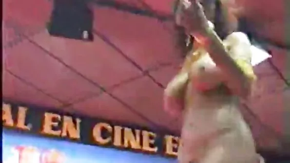 Vibrator fete cu pizde mici face cum ei