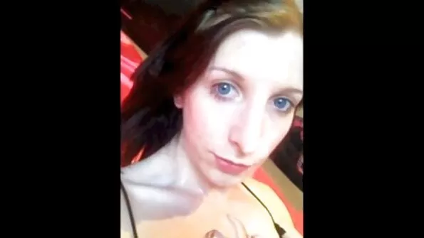 Abanos fete slabe futute femeie este carnal cu Garda Albă