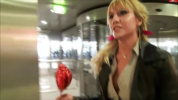 Geiles luder laesst sich ficken porno pizde mici