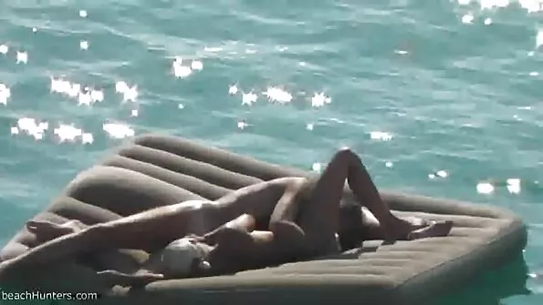 Bomba Blonda Loren Nicole porno cu pizde mici futut