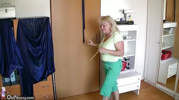 Unchiul Harvey loc și aprins teen, de Blondelover pizde mici porno