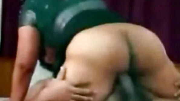 Dolofan bunica furios la cafenea cu băiat futai cu pizde mici