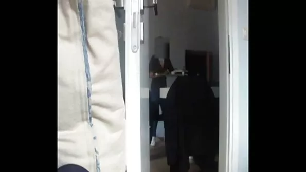 Femeile se bucură de sex anal în colecția de porno cu femei slabe amatori
