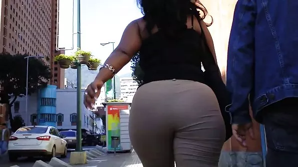 Rusa, Muy Coqueta și pizde micute Muy Goloza